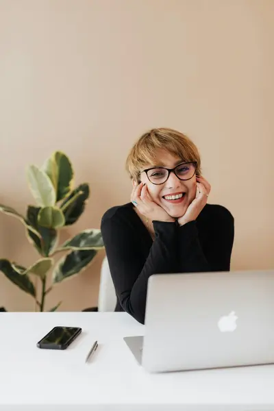 Nutricionista Online: Beneficios y Cómo Mejorar tu Alimentación desde Casa